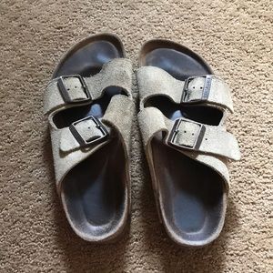 BIRKENSTOCK Arizona Suede Sandal Taupe Size 7